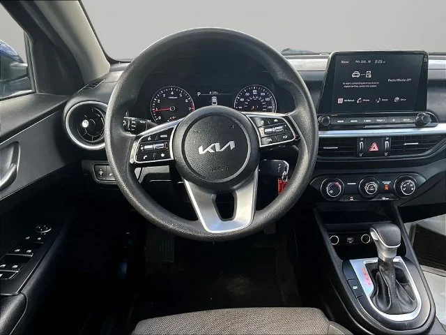 Used 2023 Blue Kia LXS image 8