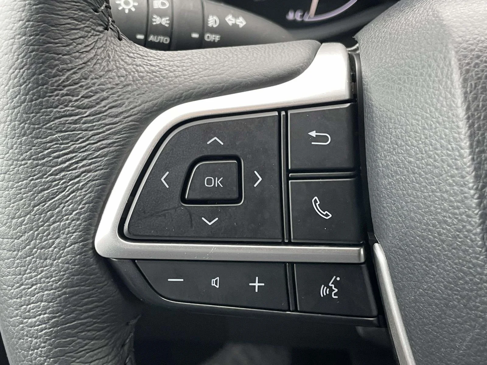 Used 2026 Black Toyota XLE image 10