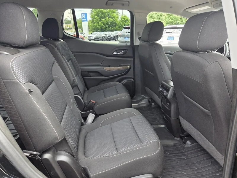 Used 2023 Ebony Twilight Metallic GMC SLE image 15