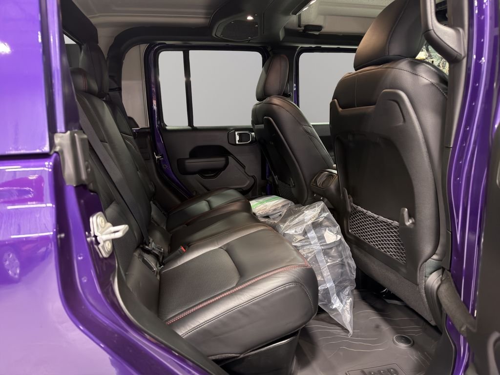 New 2026 Reign Jeep Rubicon image 17