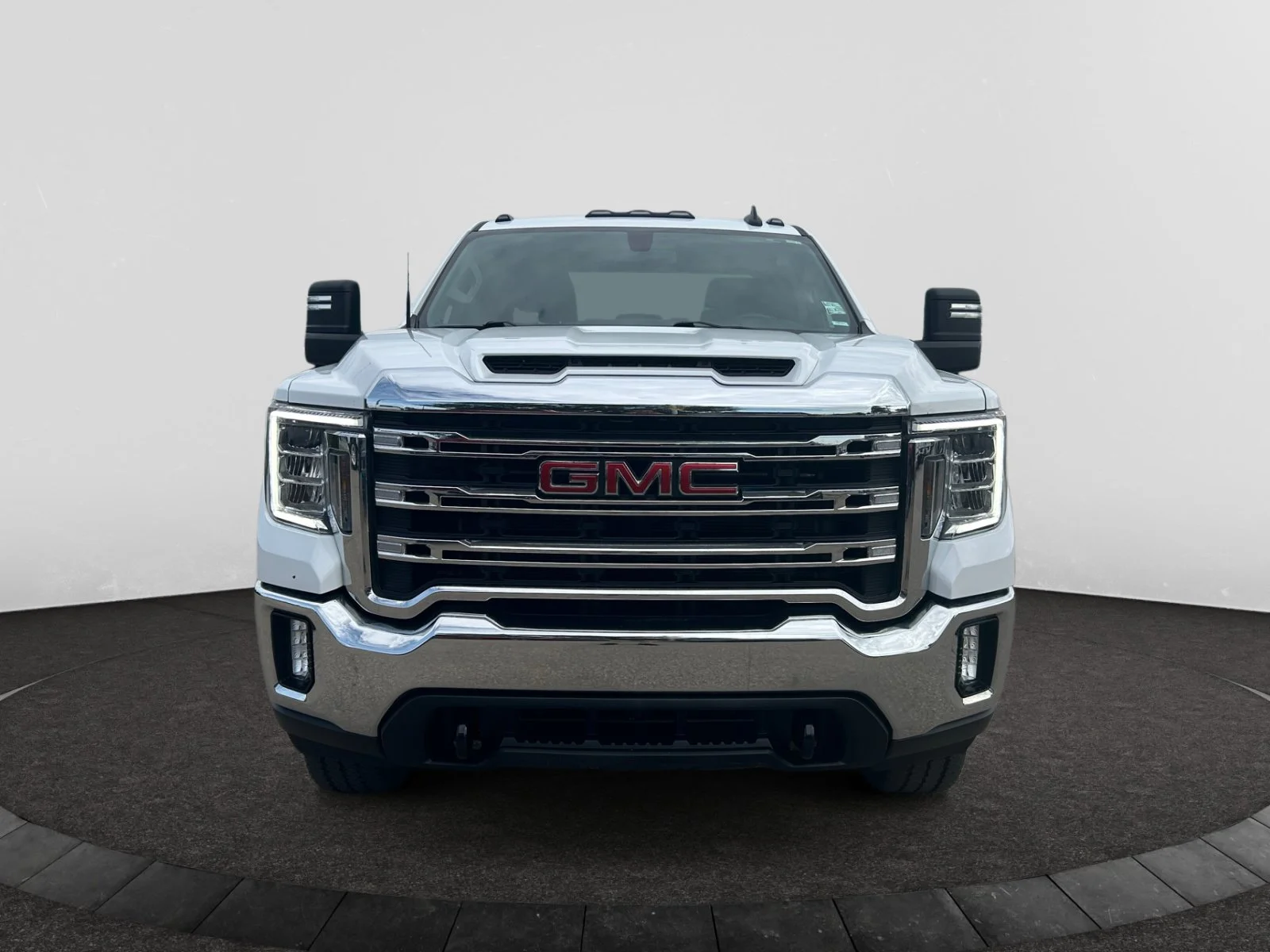 Used 2023 Summit White GMC SLE Crew Cab 4x4 6.6L GAS image 8