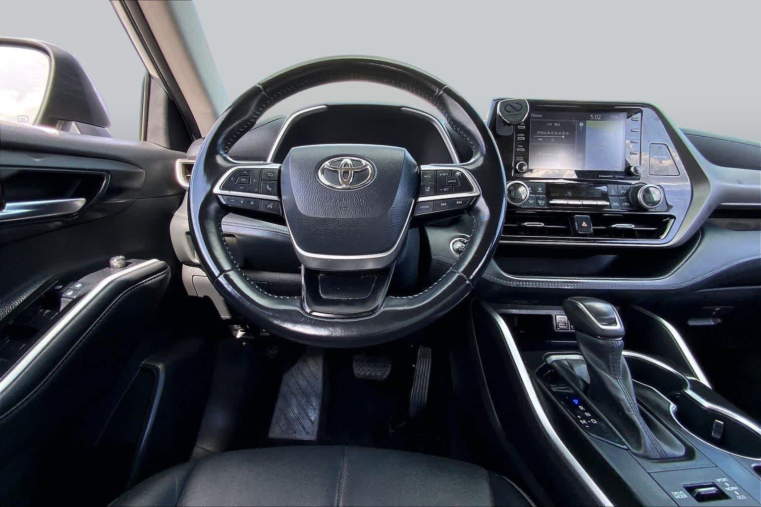 Used 2022 Celestial Silver Metallic Toyota XLE image 6