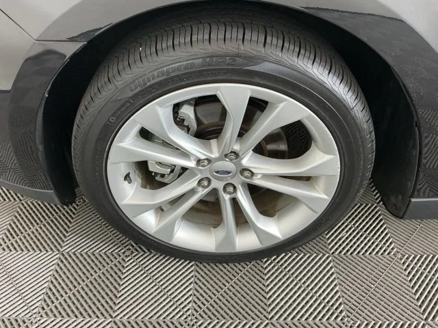 Used 2013 Black Ford SEL image 30