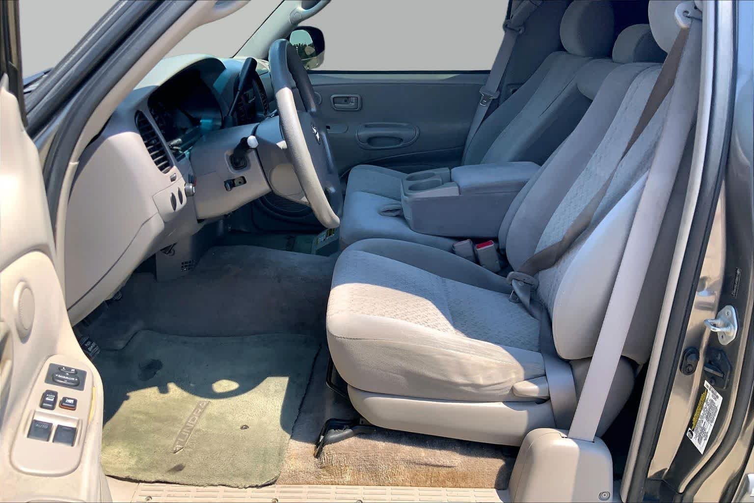 Used 2006 Phantom Gray Pearl Toyota SR5 image 6
