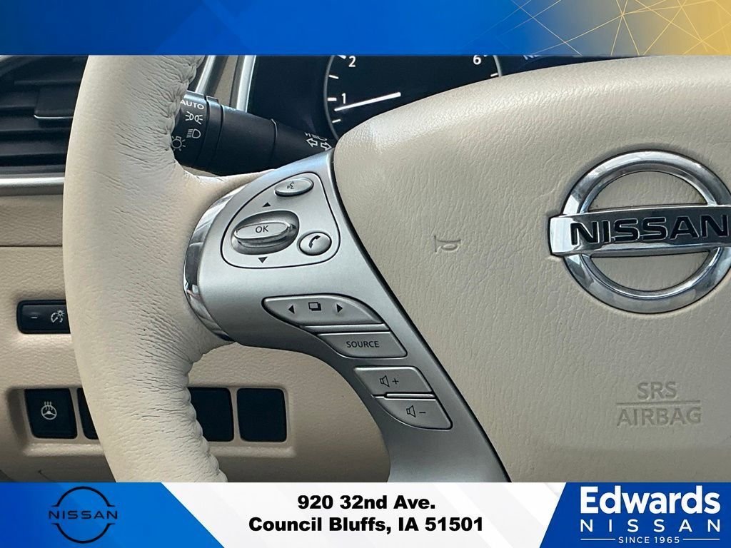 Used 2018 Red Nissan SL image 20