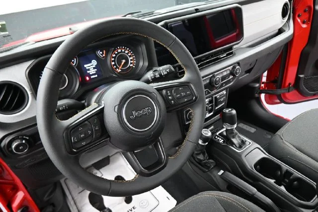 Used 2024 Red Jeep Sport S image 27