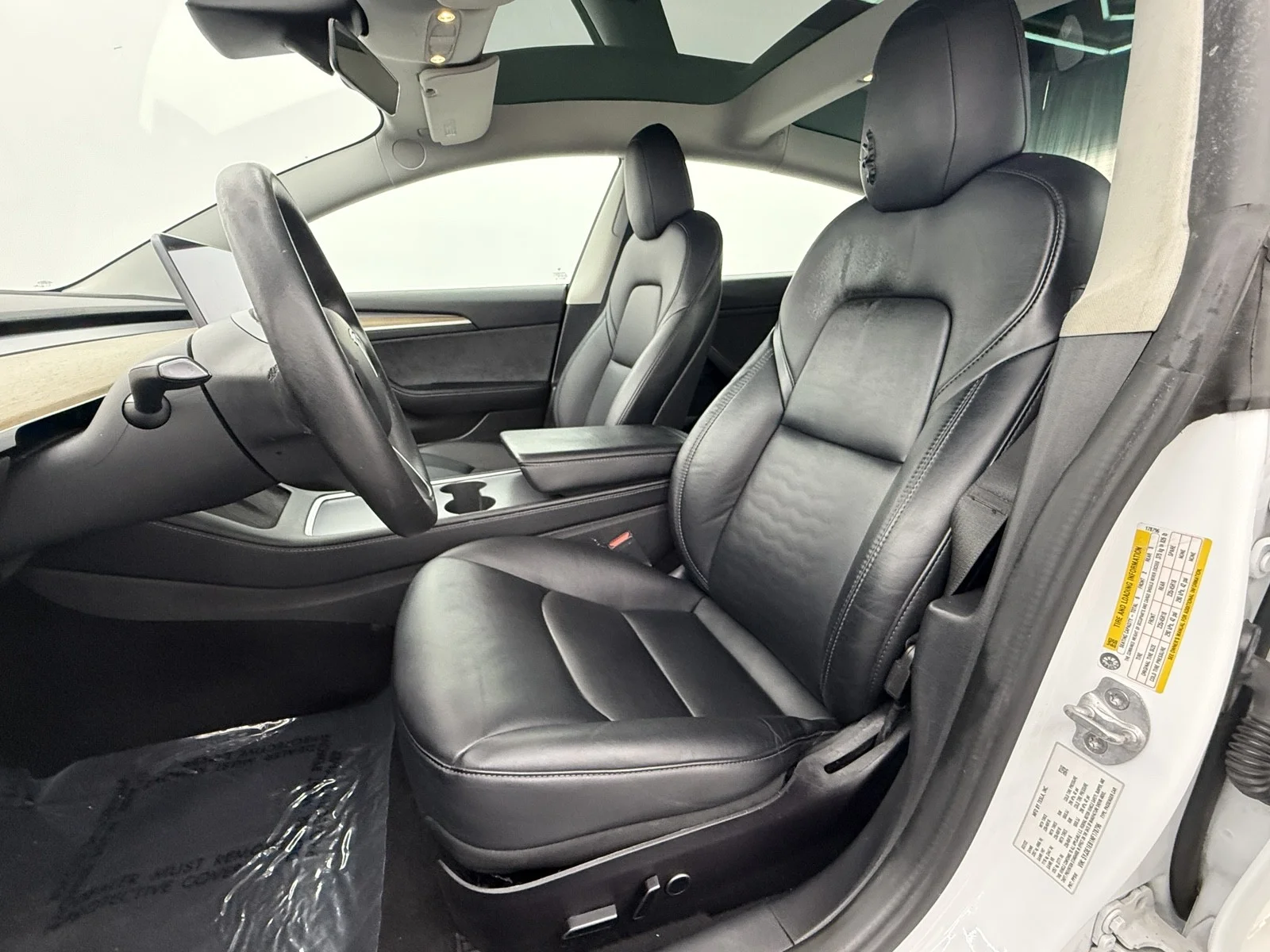 Used 2022 Pearl White Multi-Coat Tesla Long Range image 11