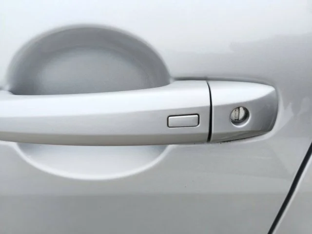 Used 2020 Silver Nissan SV image 9