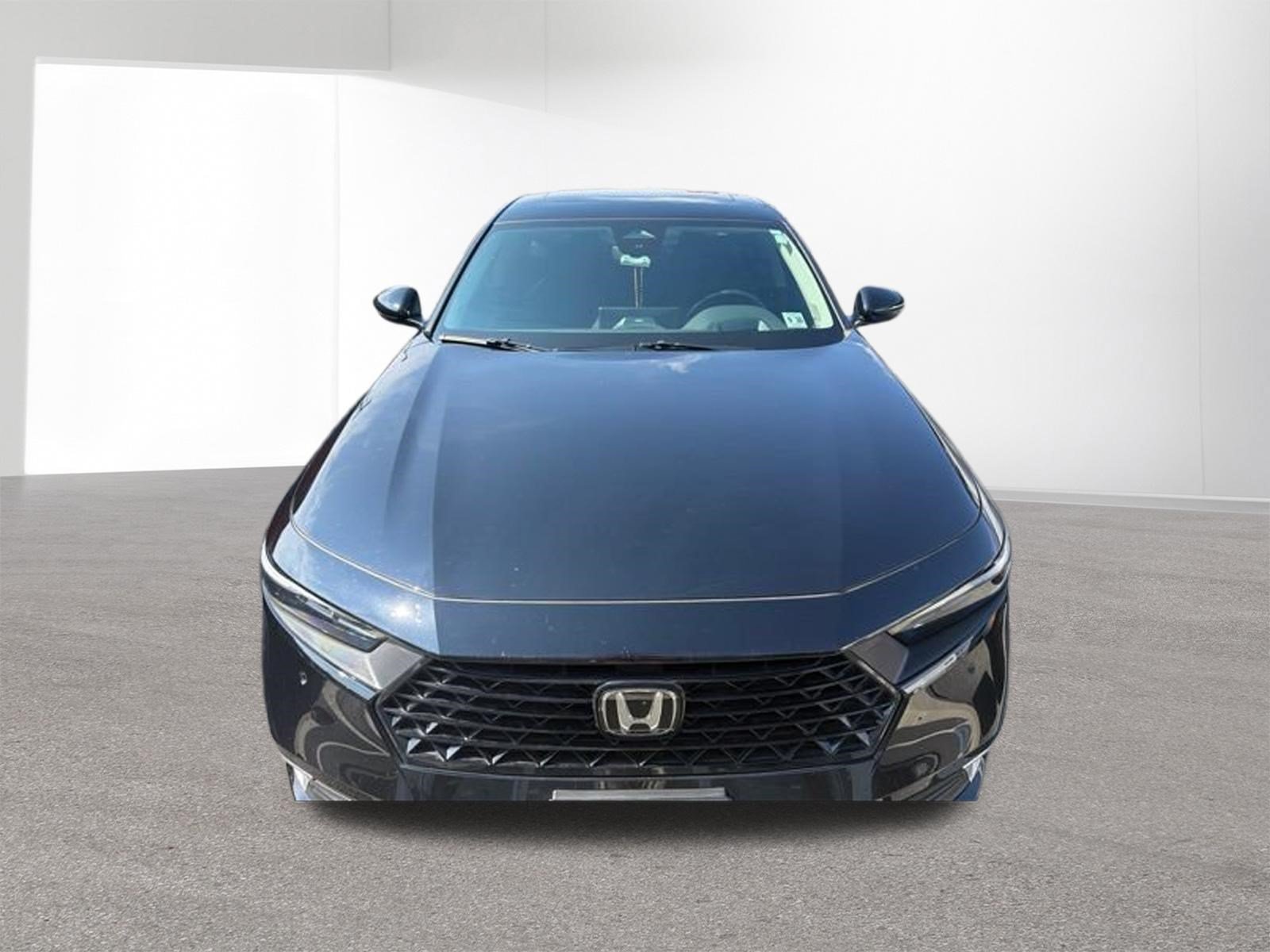Used 2025 Black Honda Touring image 33