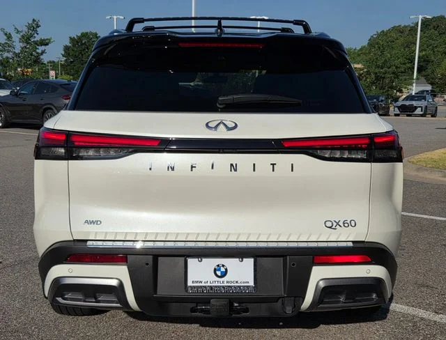 Used 2025 Black INFINITI Autograph image 6