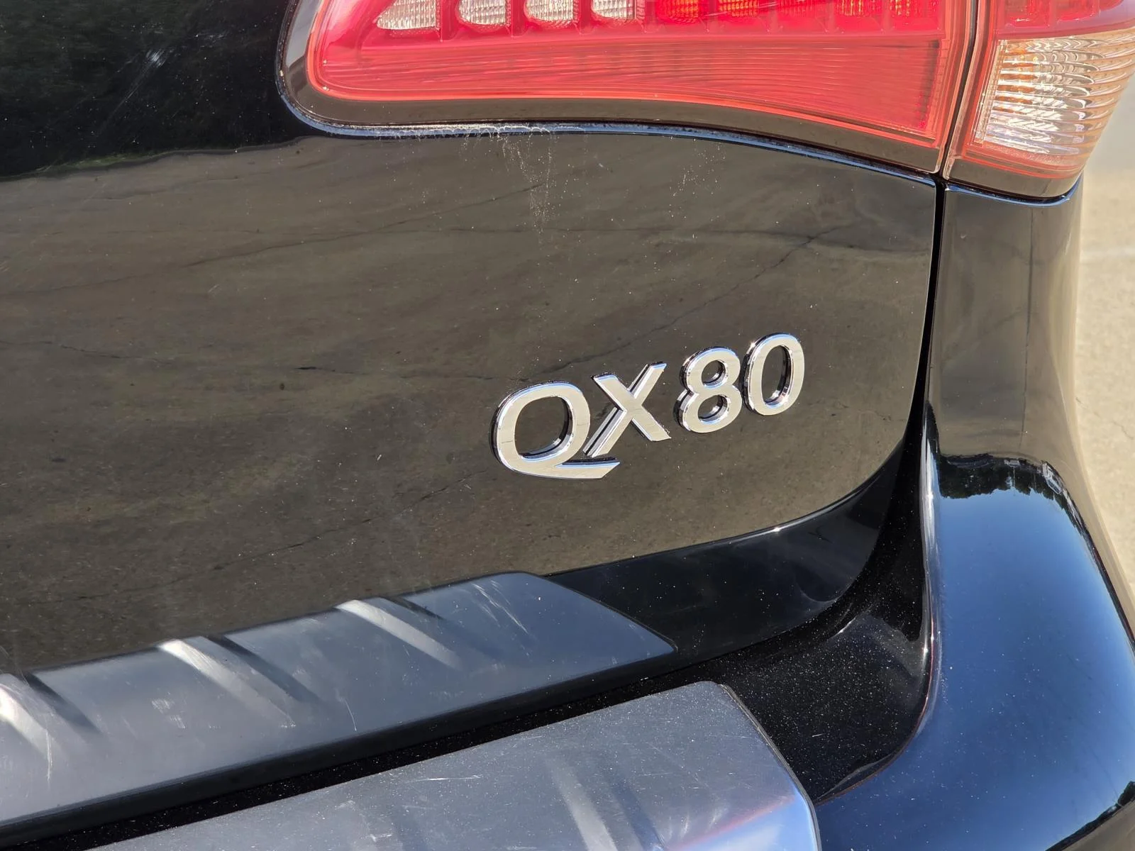 Used 2017 Black Obsidian INFINITI Signature Edition image 8