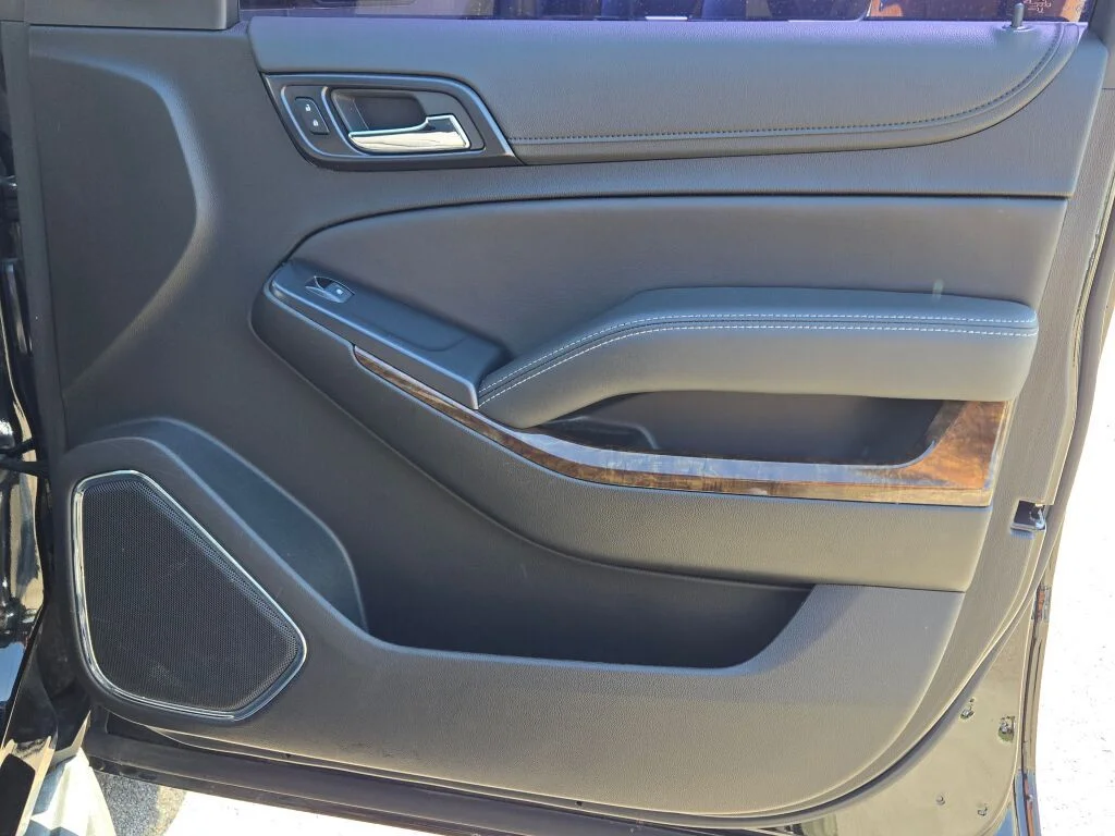 Used 2020 Black Chevrolet LS image 9