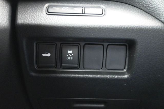 Used 2018 Gray Nissan 2.5 SV image 23
