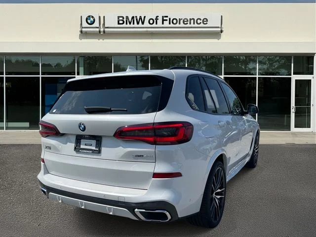 Used 2022 White BMW sDrive40i image 6