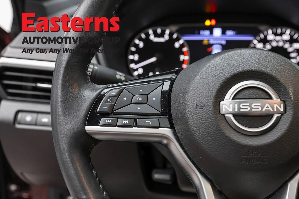 Used 2024 Red Nissan 2.5 SV image 15