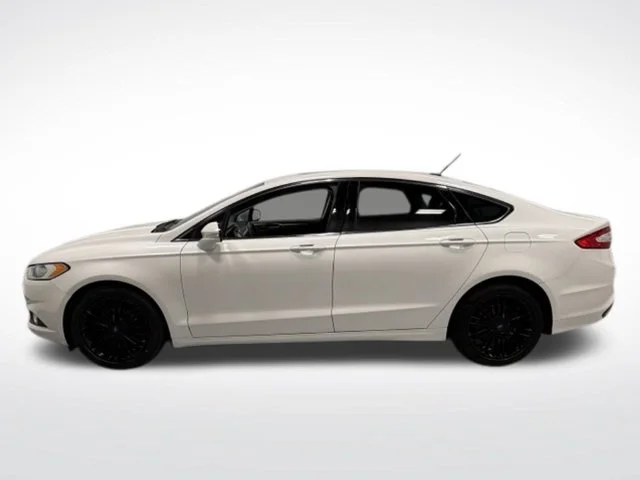 Used 2016 White Ford SE image 6