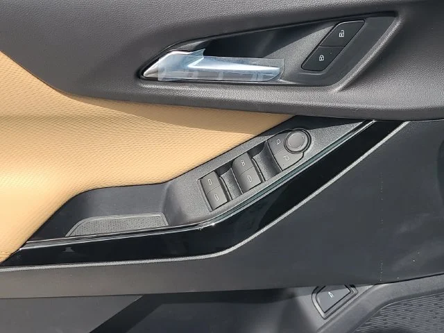 New 2027 Polar White Tricoat Chevrolet ACTIV image 20