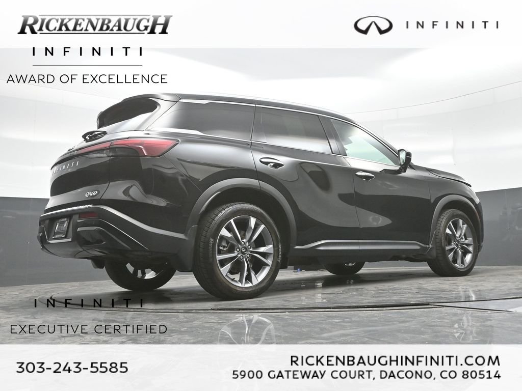 Certified Used 2023 Black INFINITI LUXE image 27