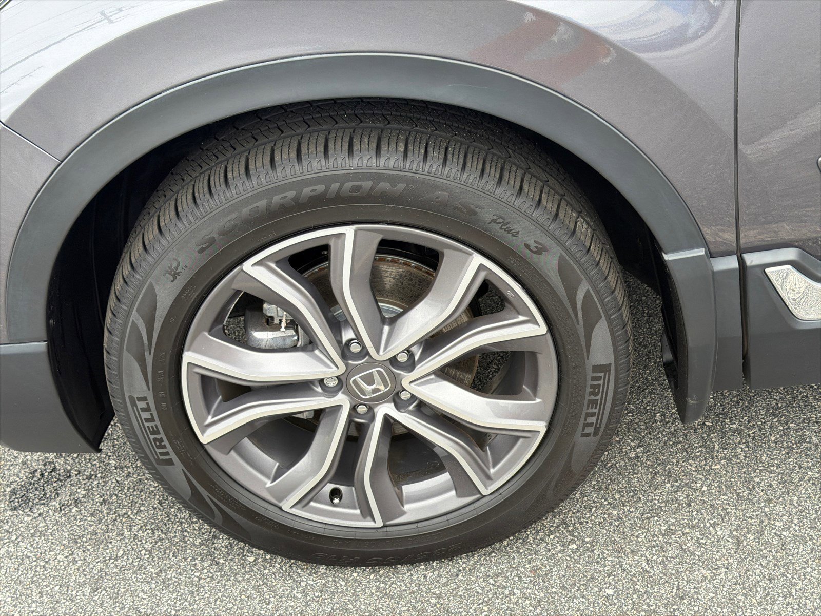 Used 2022 Modern Steel Metallic Honda Touring image 13