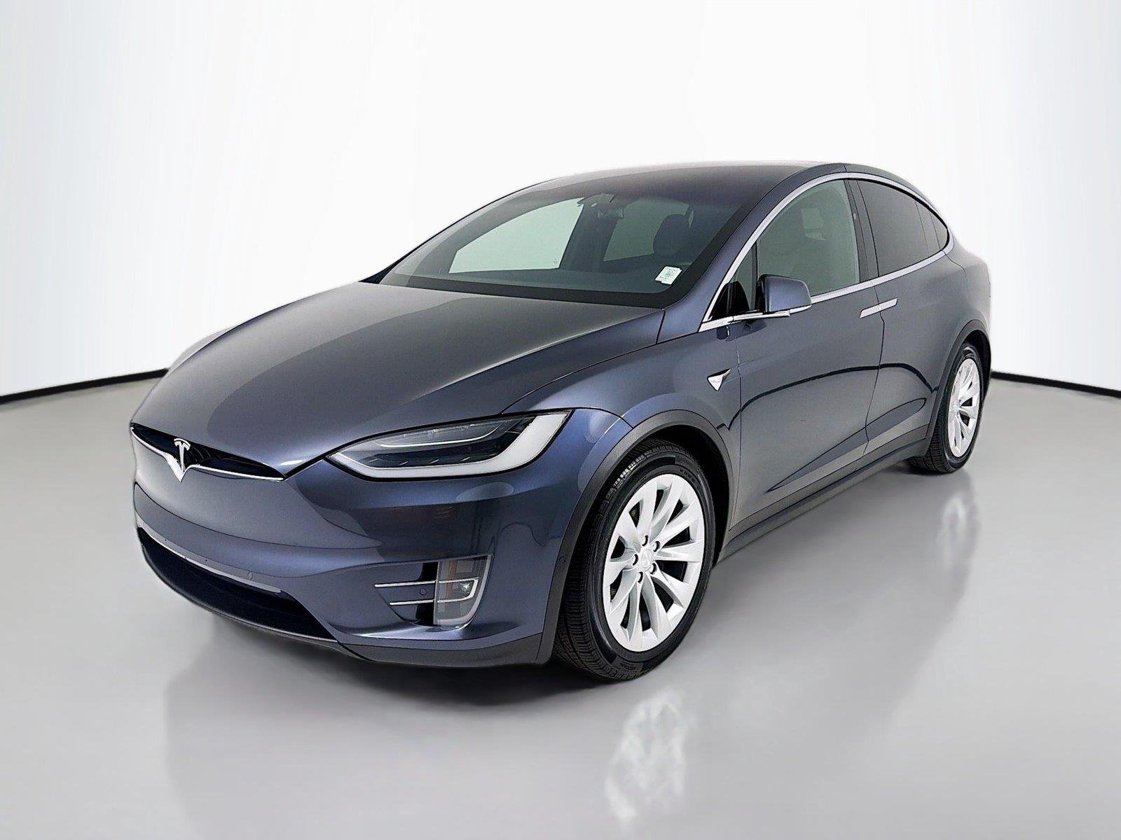 Used 2018  Tesla 100D image 1