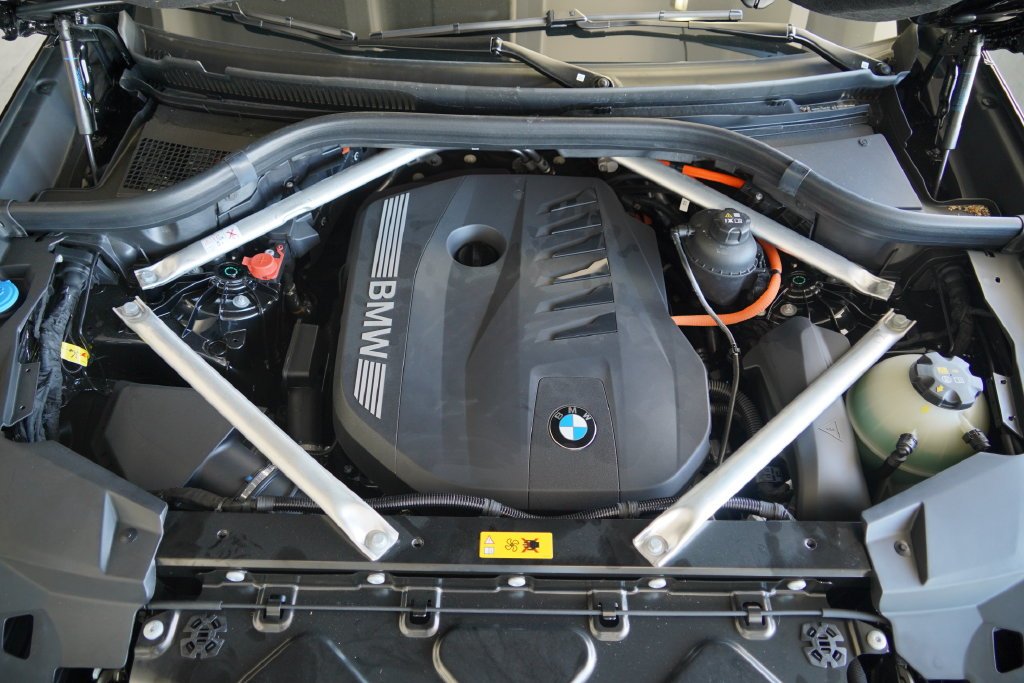 2026 BMW X5 50e - Photo 37