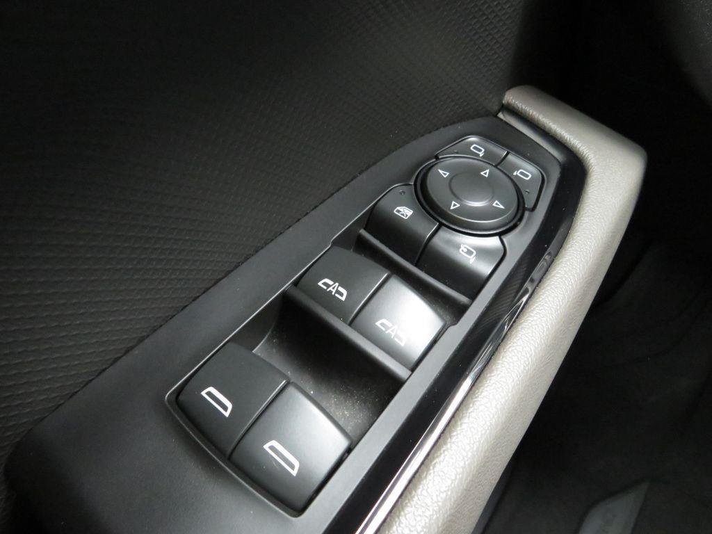 Used 2023 Ash Chevrolet ZR2 image 28