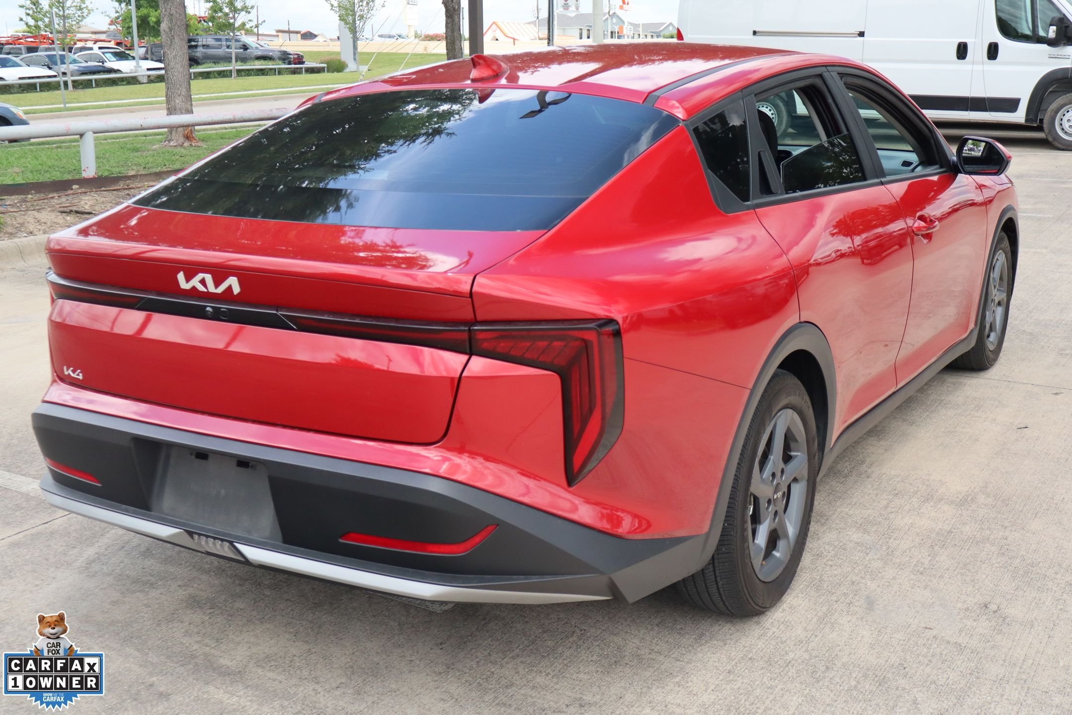 Used 2025 Red Kia LXS image 3