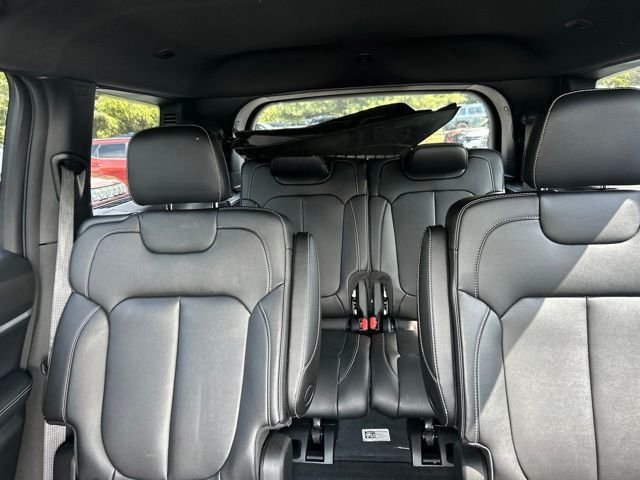 Used 2024 Gray Jeep Limited image 9