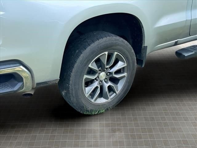 Used 2020 Silver Chevrolet LT image 19