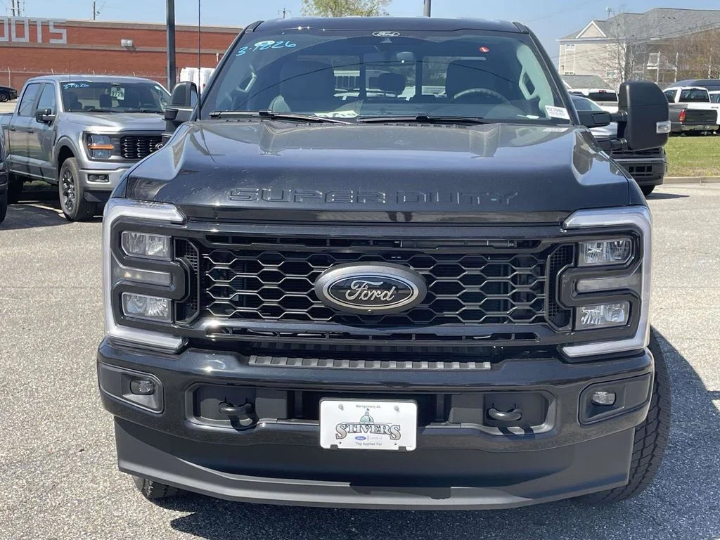 New 2026 Agate Black Metallic Ford XLT image 8