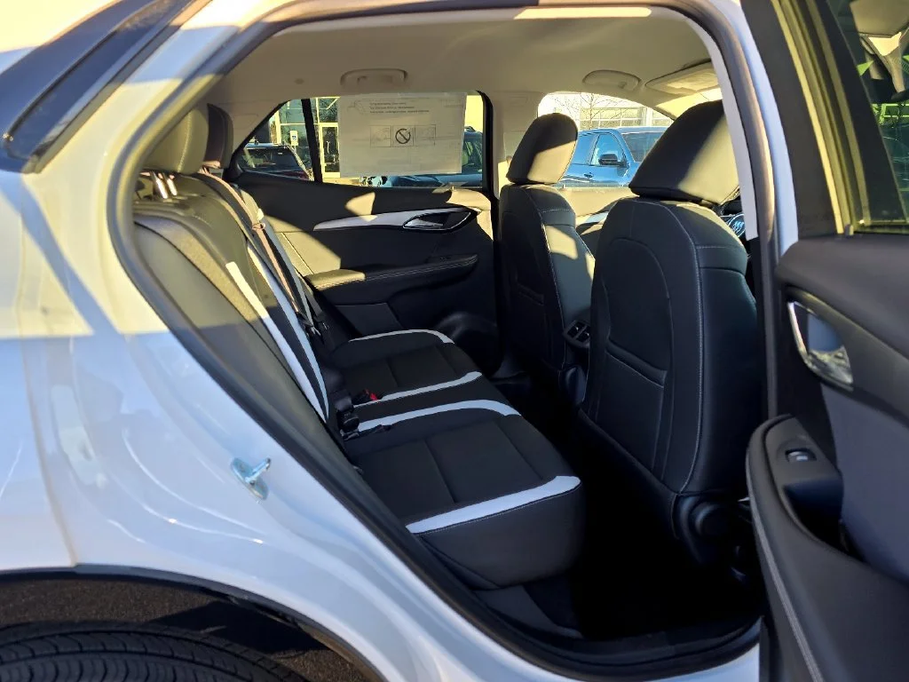 New 2026 Summit White Buick Sport Touring image 32