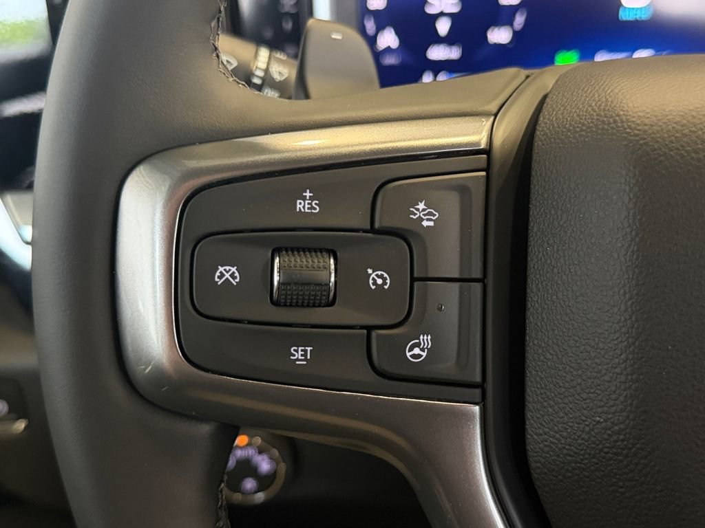 New 2026 Black Chevrolet LT image 31
