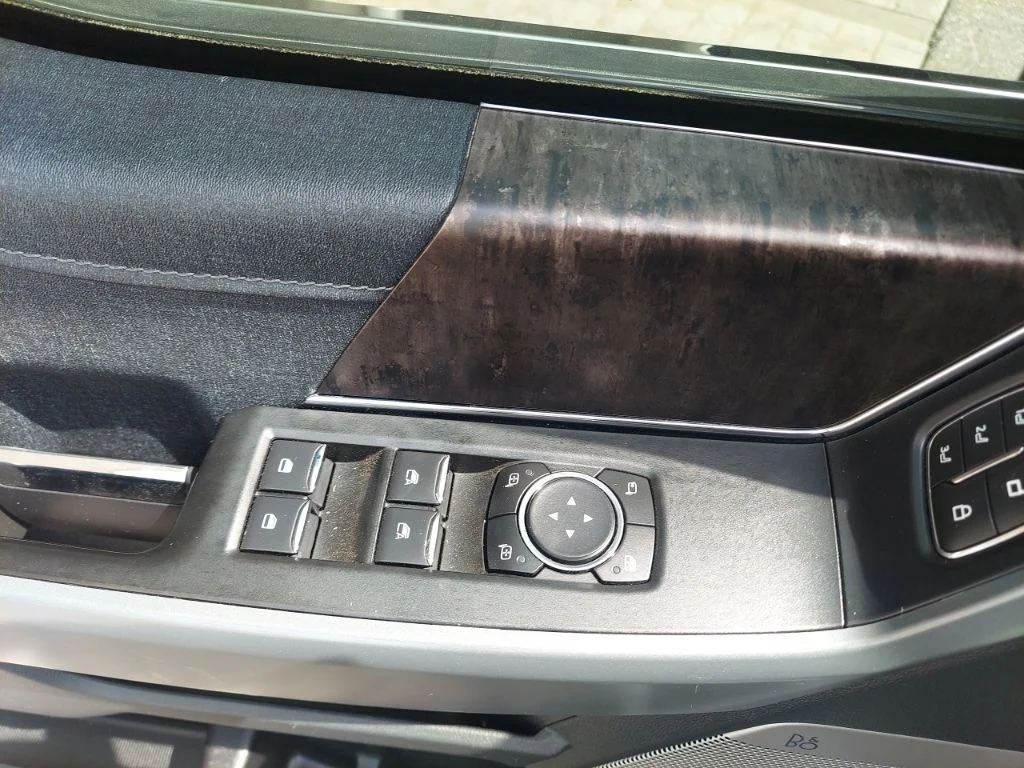 Used 2021 Silver Ford Lariat image 18