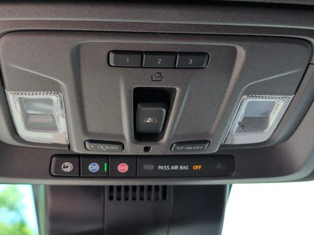 New 2026 Summit White GMC SLT image 42