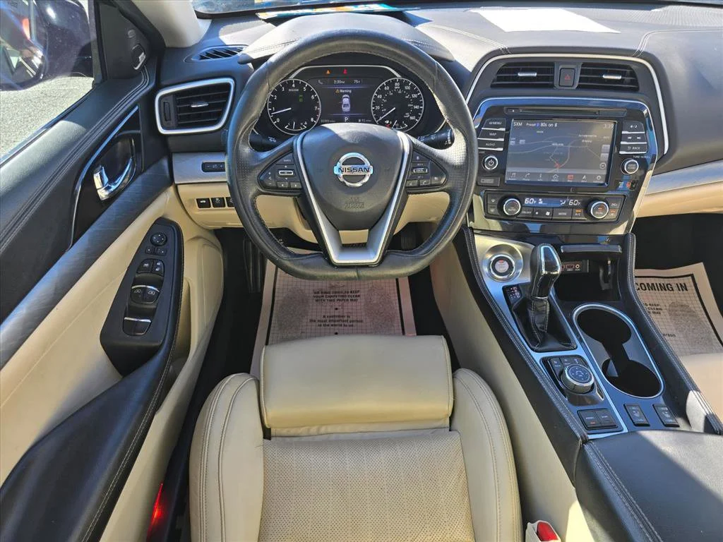 Used 2017 Black Nissan 3.5 SL image 3