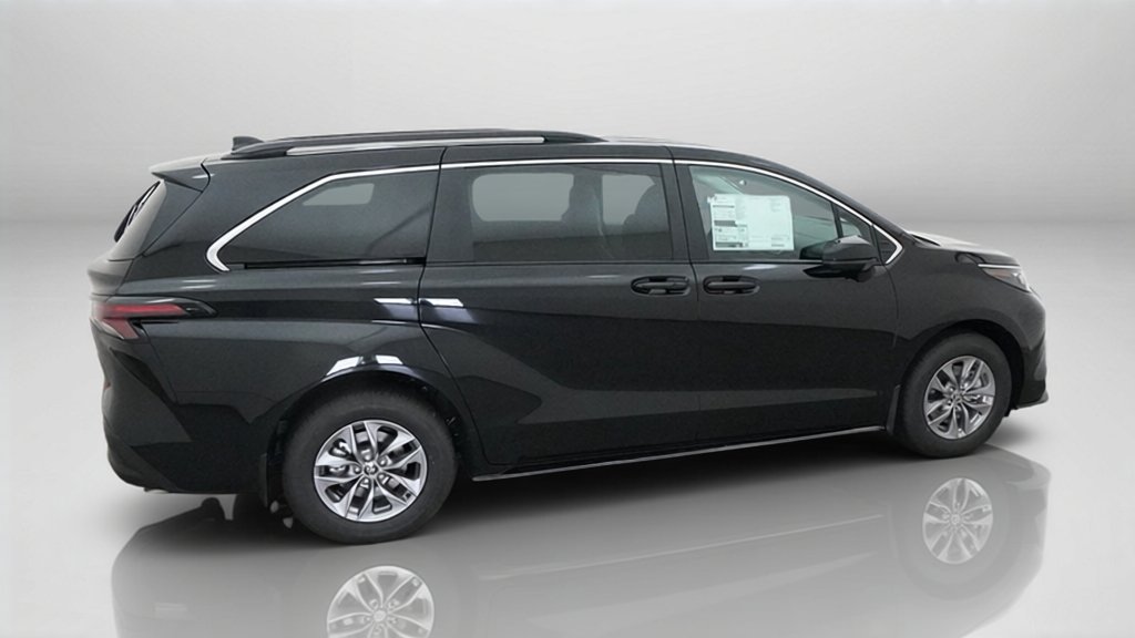 New 2026 Midnight Black Metallic Toyota LE image 38