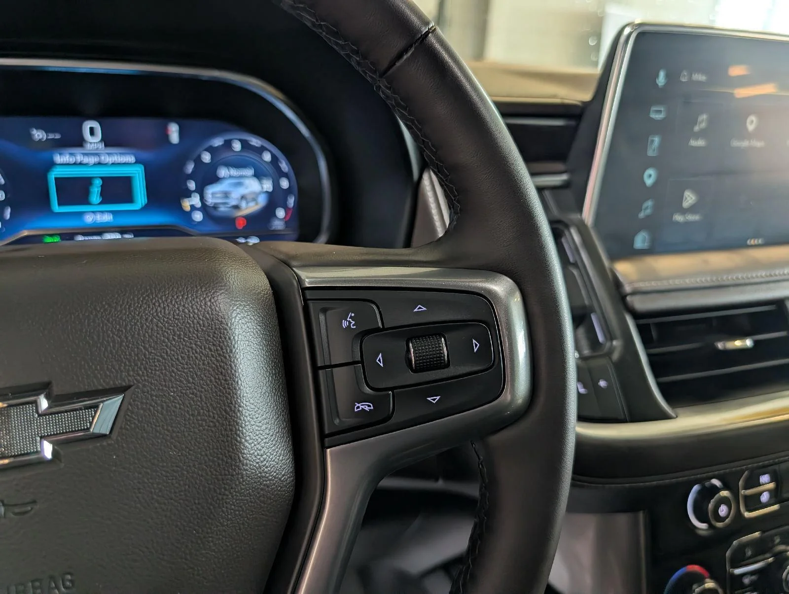 Used 2024 Midnight Blue Metallic Chevrolet Z71 image 29