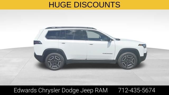 New 2026 Bright White Clear-Coat Exterior Paint Jeep Limited image 10