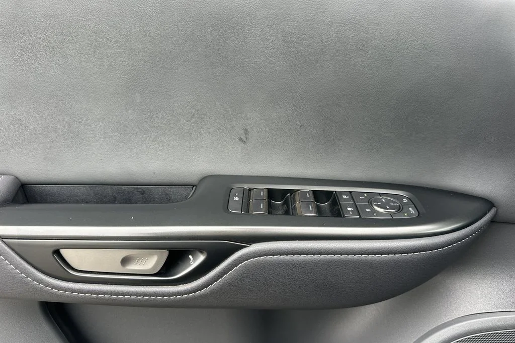 Used 2025 Gray Lexus  image 11