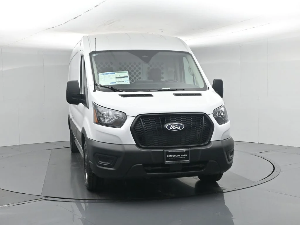 New 2026 Oxford White Ford Base image 53