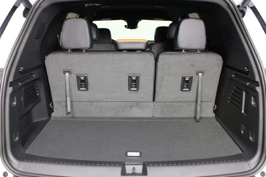 2027 Chevrolet Traverse Z71 - Photo 7