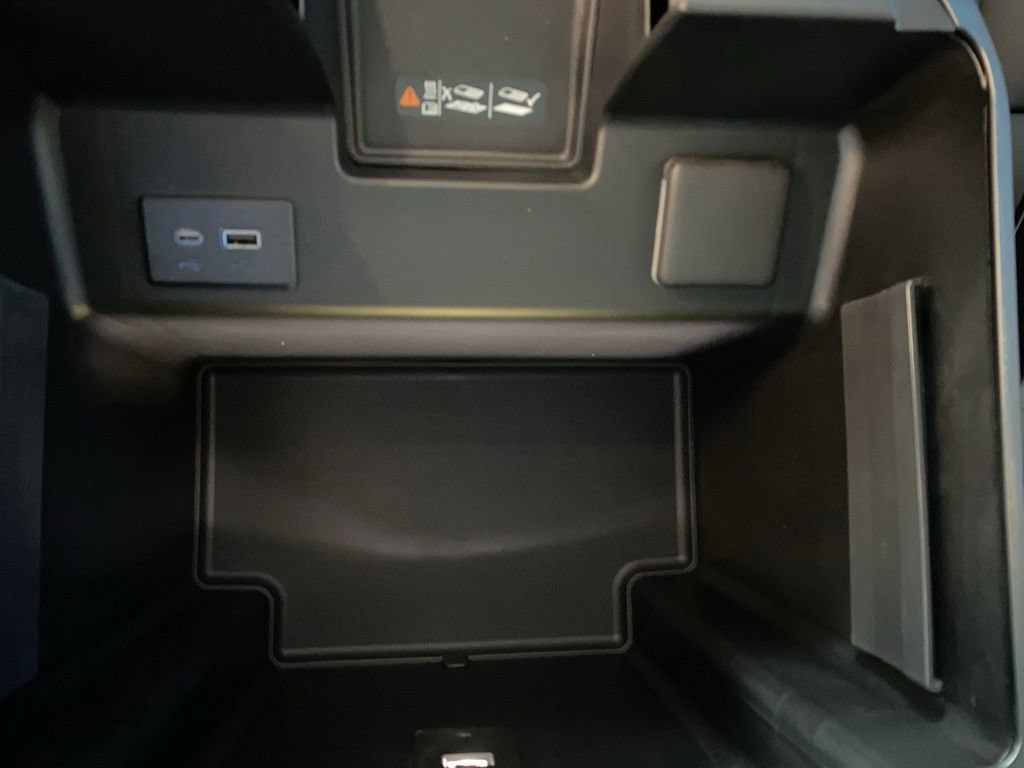 2026 Chevrolet Silverado 3500HD LT - Photo 9