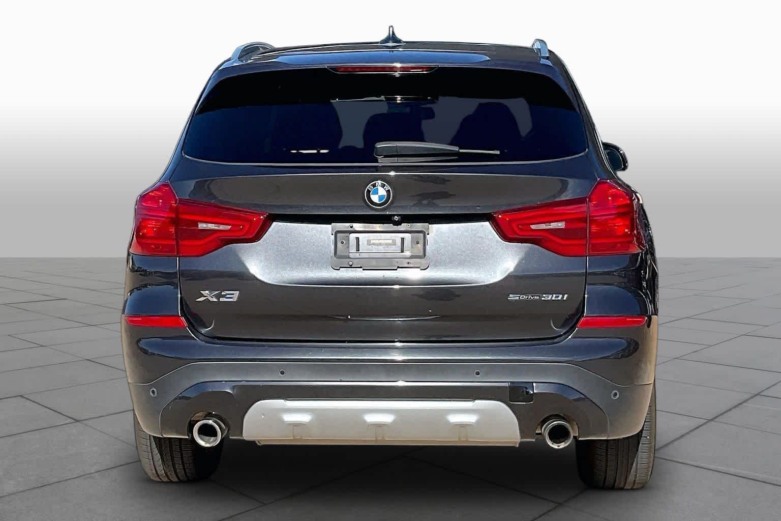 Used 2019 Dark Graphite Metallic BMW sDrive30i image 5