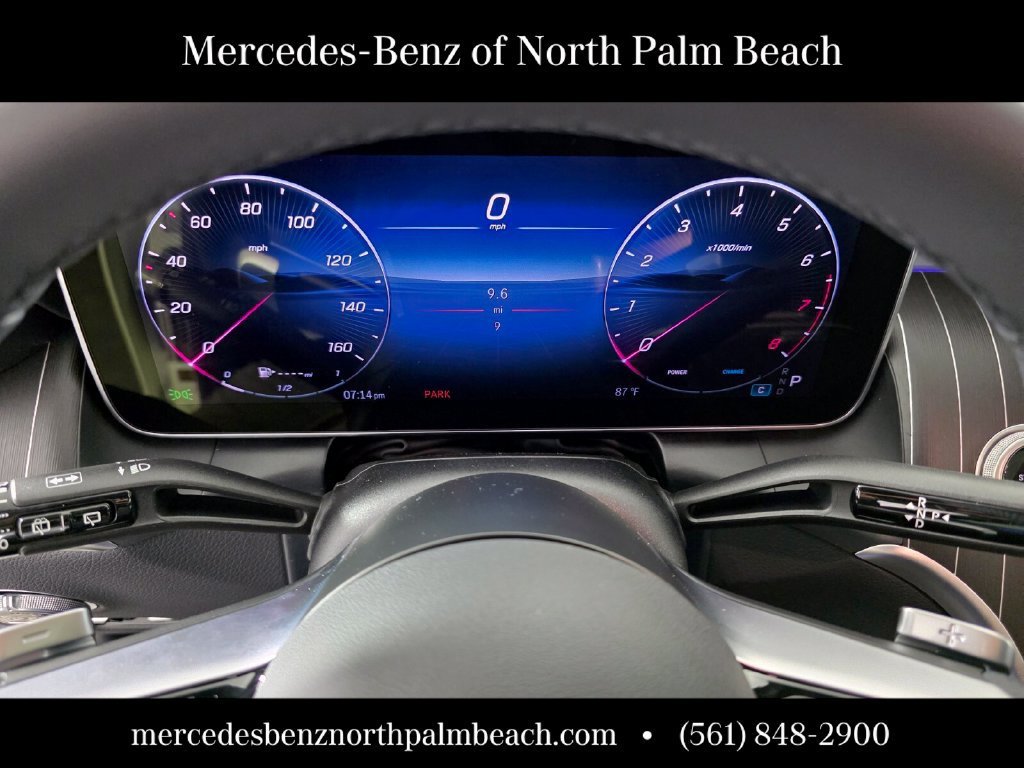 New 2026 Polar White Mercedes-Benz GLC 300 image 43