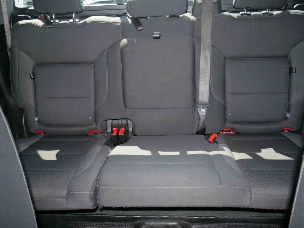 Used 2025 Red GMC Elevation image 40