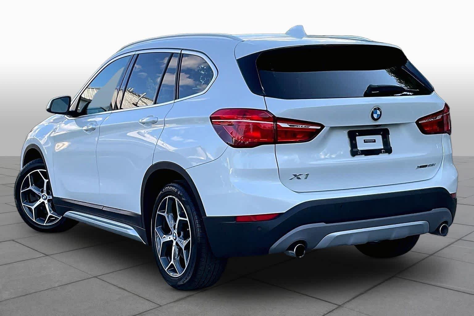 Used 2018 Mineral White Metallic BMW xDrive28i image 11