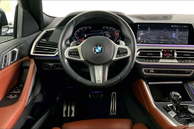 Used 2021 Arctic Grey Metallic BMW sDrive40i image 5