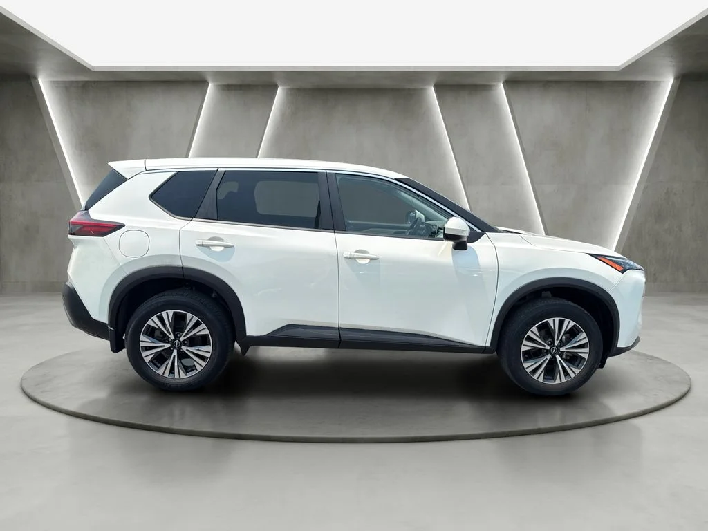 Used 2023 White Nissan SV image 8