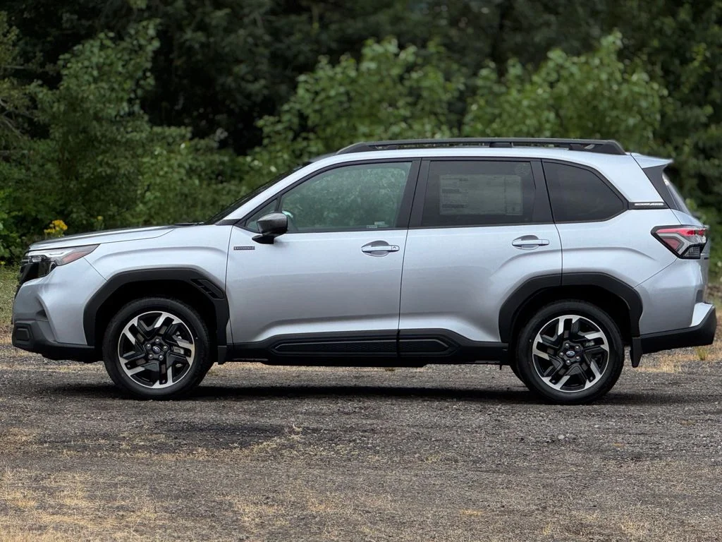 New 2026 ICE SILVER METALLIC Subaru Premium Hybrid image 53