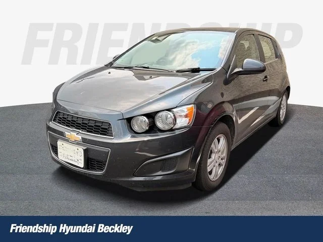 Used 2015 Gray Chevrolet LT image 1